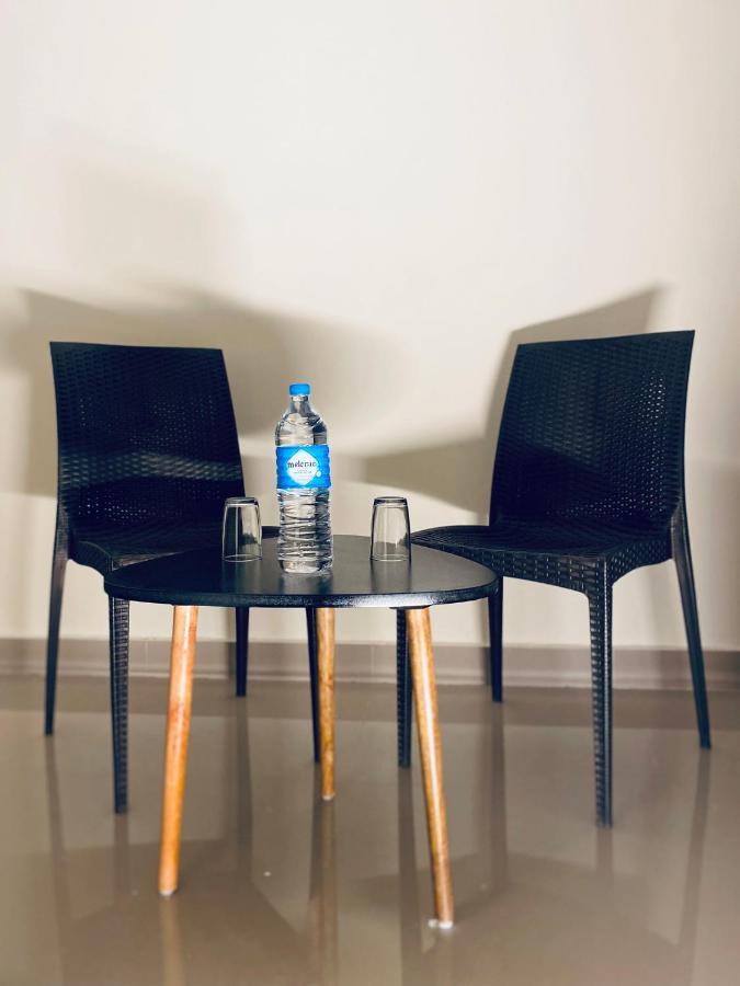 לינה וארוחת בוקר סולטאן באטרי Loyal Residency מראה חיצוני תמונה